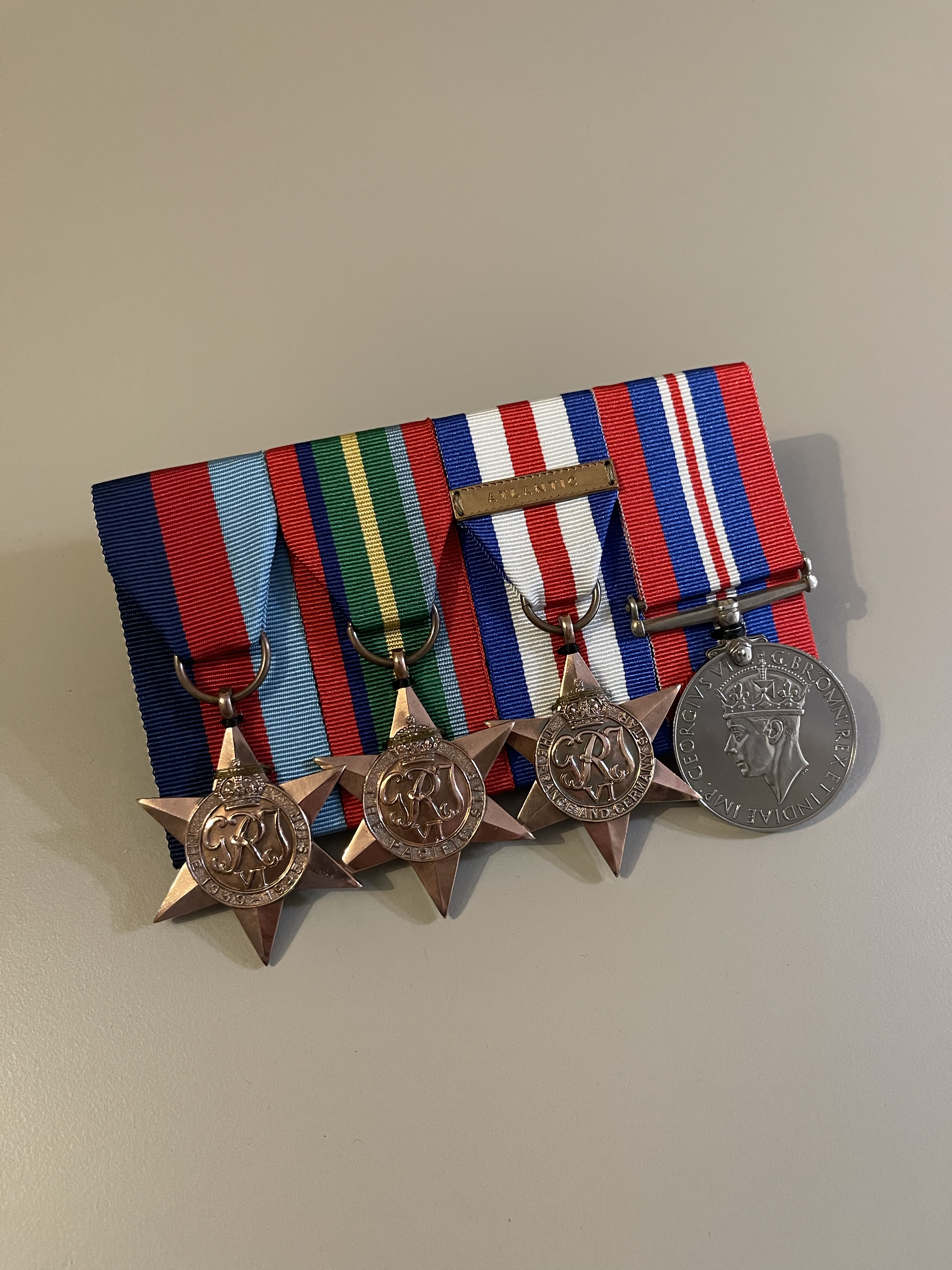 Court mounted medal set